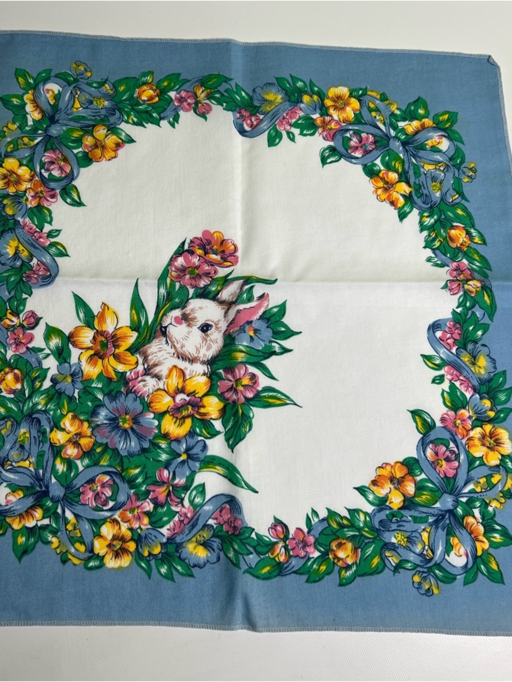 Vintage bunny spring Easter napkins 10pc
Couple have yellowing (see pictures) - Picture 4 of 12